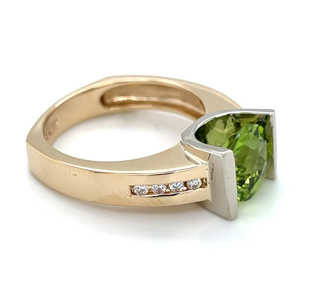 Pre-Owned 14k Two Tone Comtemporary Inspired Peridot & Diamond Fashion Ring