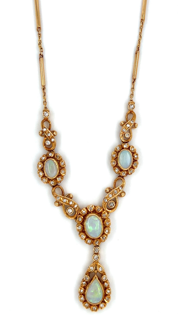 Pre-Owned 19k Yellow Gold Vintage Opal & Diamond Fashion Necklace
