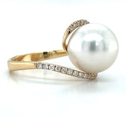18k Yellow Gold South Sea Pearl & Diamond Fashion Ring