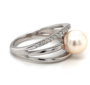 18k White Gold Contemporary Cultured Pearl & Diamond Fashion Ring