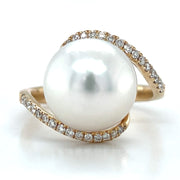 18k Yellow Gold South Sea Pearl & Diamond Fashion Ring