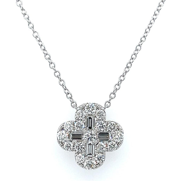 18k White Gold Diamond Clover Fashion Necklace