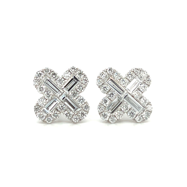 18k White Gold Diamond Clover Stud Earrings