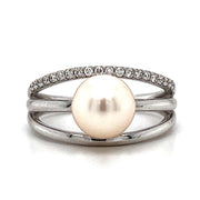 18k White Gold Contemporary Cultured Pearl & Diamond Fashion Ring